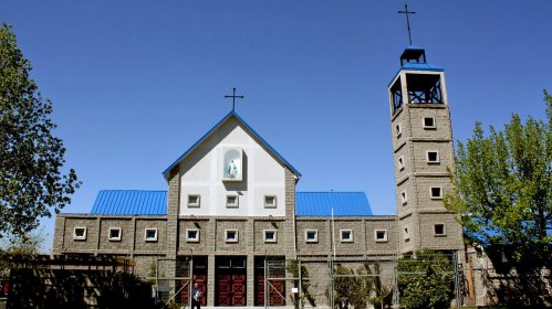 capilla catolica san alfonso parroquia maria reina de la paz cerro navia