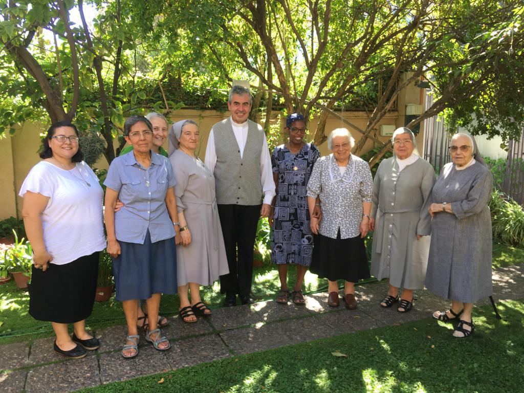 col hijas de la divina pastora nunoa