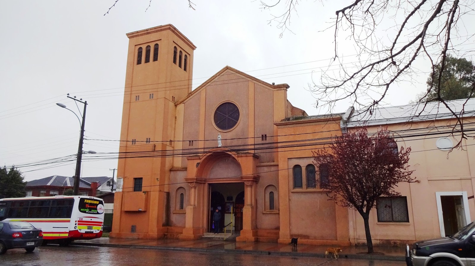 frente iglesia catolica tome