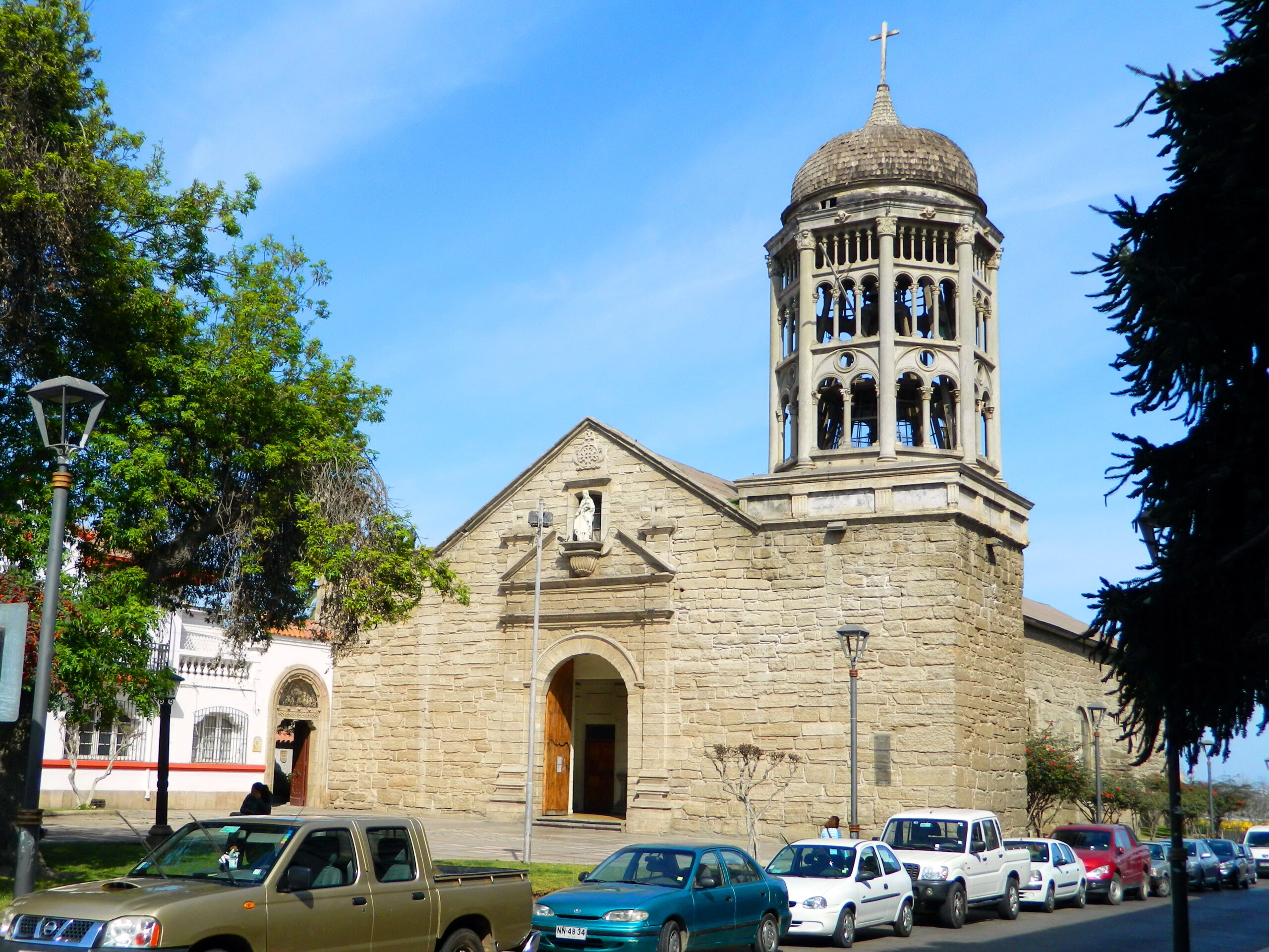 iglesia de santo domingo la serena scaled