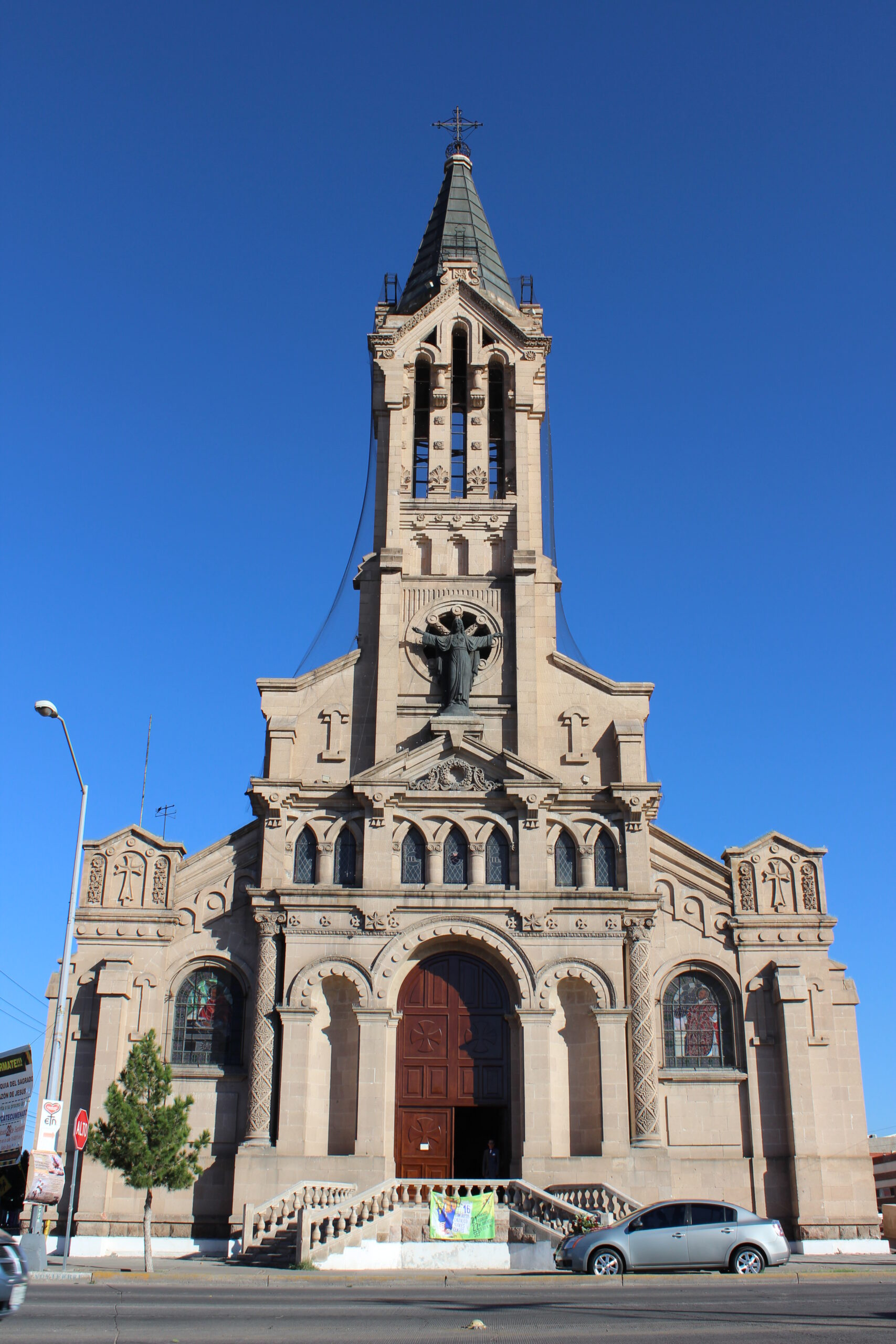 iglesia del sagrado corazon de jesus scaled