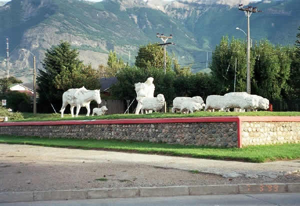 monumento al ovejero coyhaique