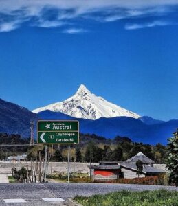 Bienvenidos a IglesiasChile 20 observatorio de playa chaiten y volcan corcovado chaiten